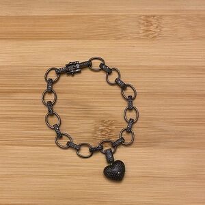 Elegant Black Heart Bracelet